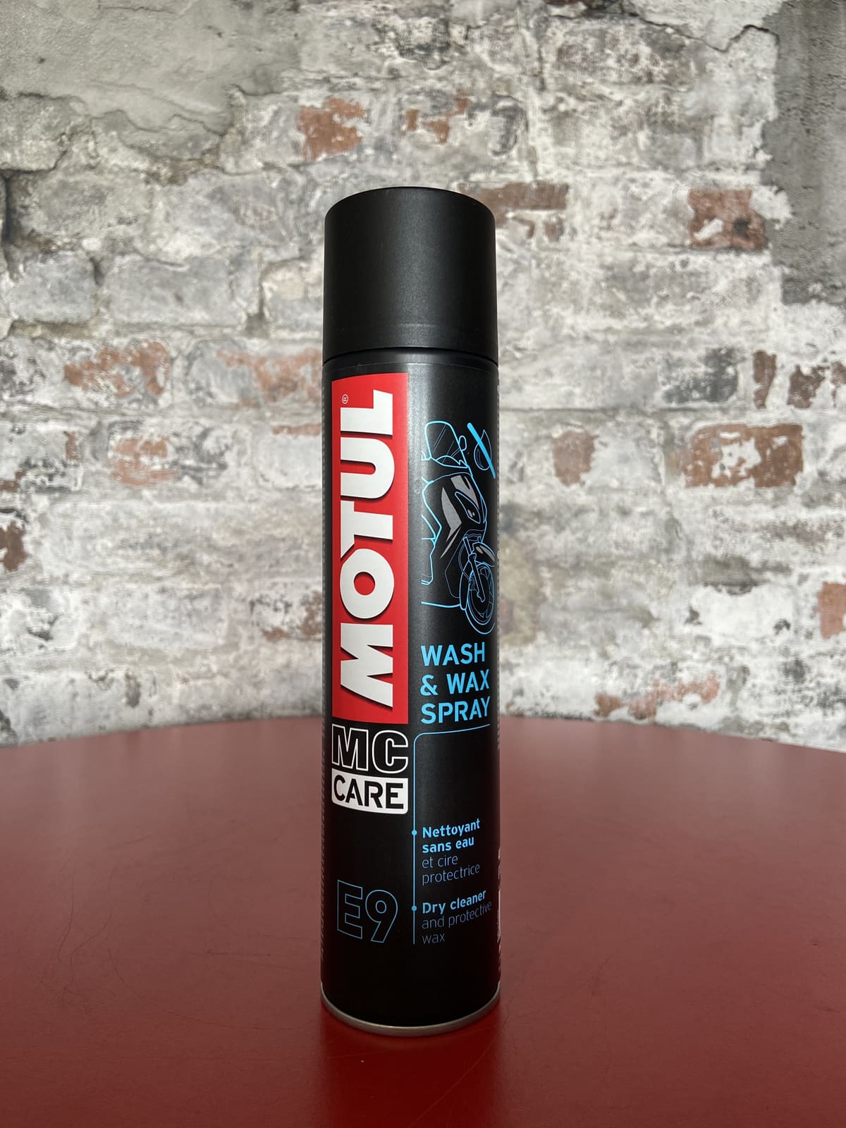 MOTUL MC CARE™ E9 Wash & Wax Spray